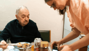 Lire la suite à propos de l’article Revalorisation des aides-soignants : avenant n° 70/2025